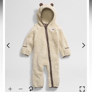 Like new! North Face Baby Cabin Fleece One-Piece (size 6-12 month)